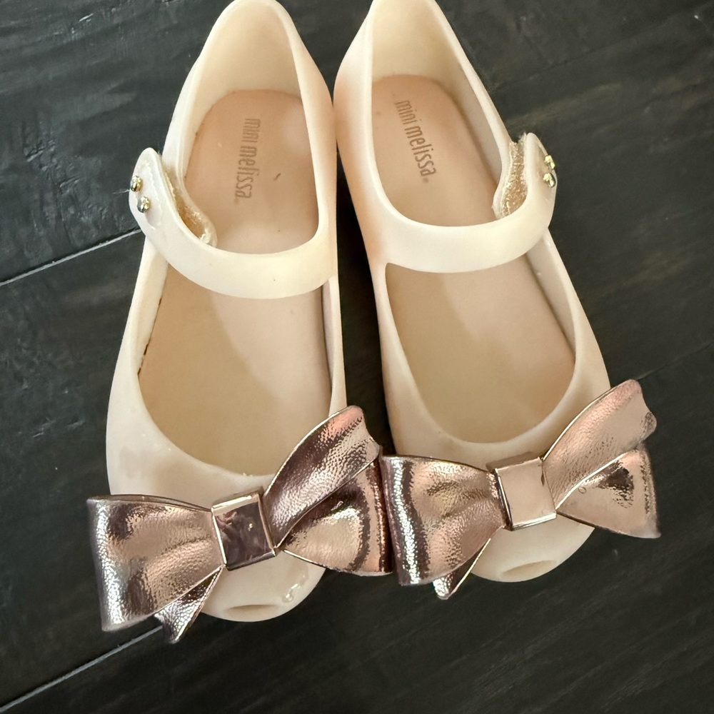 Mini Melissa Kids' Pink Bow Shoes